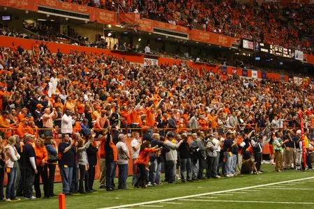 Carrier Dome fans