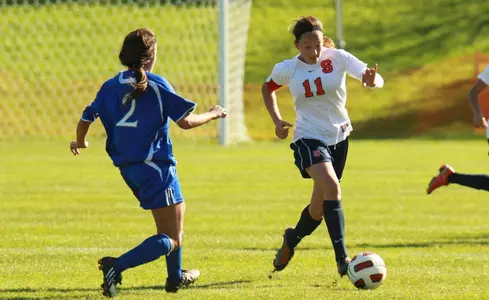 Alyscha Mottershead takes on Seton Hall.