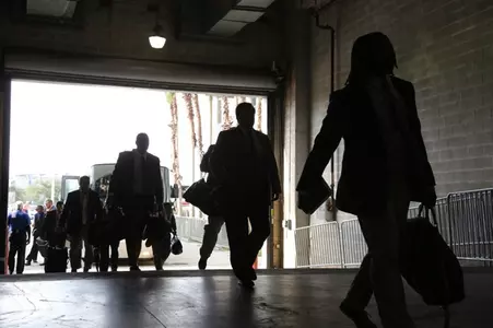 Orange arrives at Raymond James Stadium