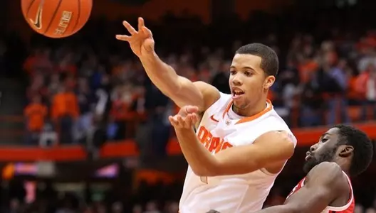 Michael Carter-Wiliams dishes off.