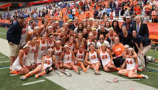 The Orange celebrates its win against Florida.