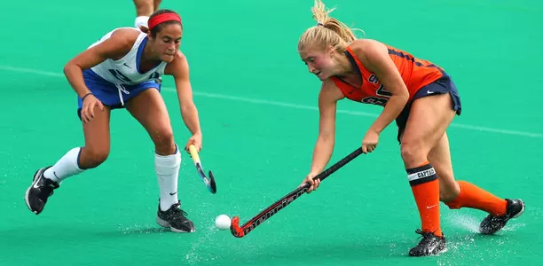 Kati Nearhouse passes forward.