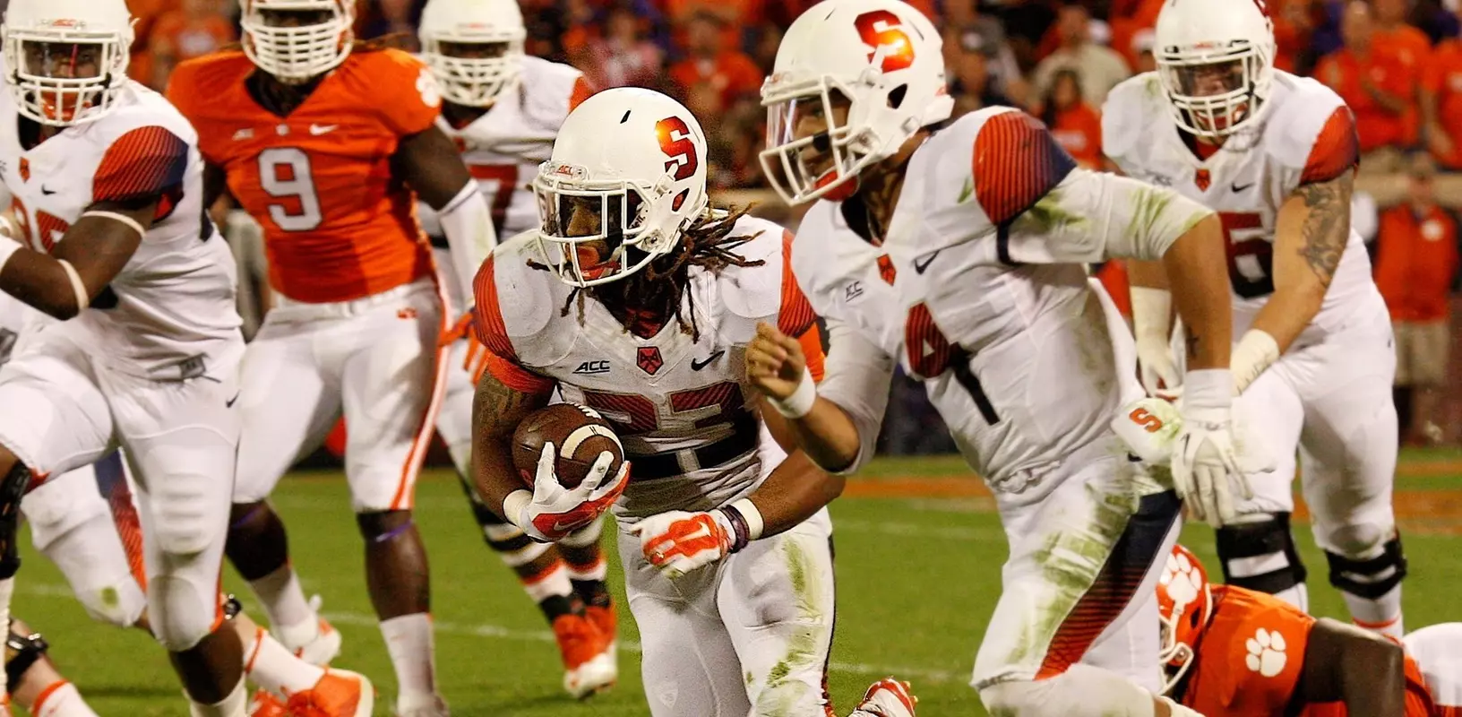 Prince-Tyson Gulley (23) runs with the ball in the second quarter.