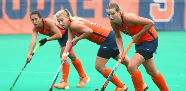 The Orange ready to receive a corner.