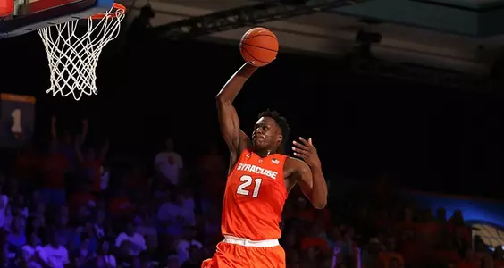 RobersonDunk11.26.15