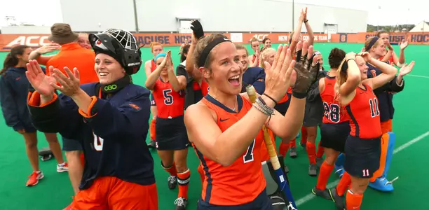 The 'Cuse squad thanks their fans.