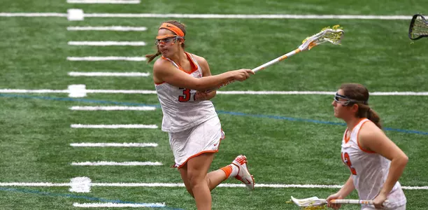 Halle Majorana led the Orange with seven points against Northwestern.