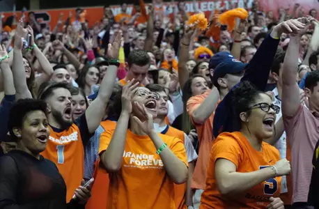 Syracuse fans in the Carrier Dome