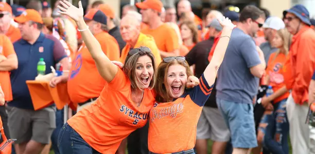 Syracuse football fans