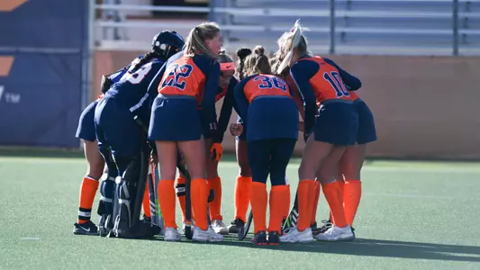 FH huddle corner vs Louisville