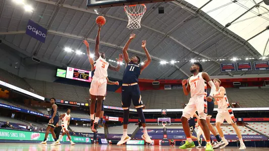 Kadary Richmond with the layup.