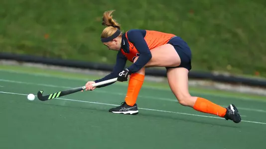 Eefke Van Den Nieuwenhof passes.