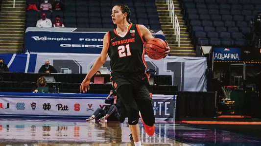 Emily Engstler dribble