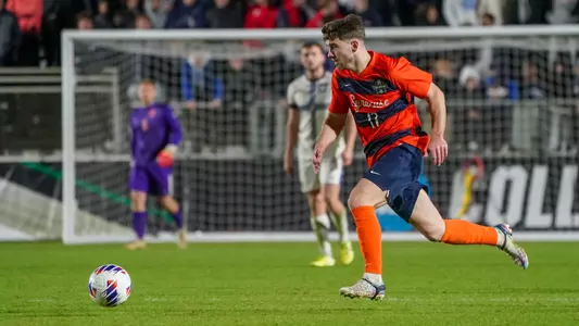 Giona Takes on Creighton at the College Cup