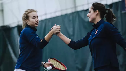 Tennis Kozyreva and Fonte Handshake During Match