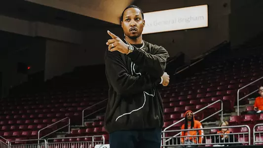 Khyreed Carter warming up the guards at a road game.