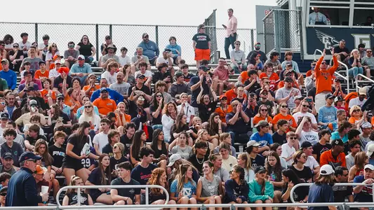 Fans vs UNC