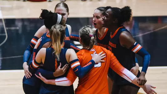 2023 Volleyball Team Huddle After Point Scored At UVA