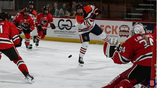 Bryn Saarela Shoots the Puck at St. Lawrence