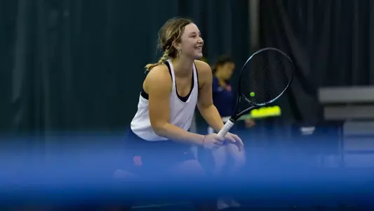 Nelly Knezkova return stance