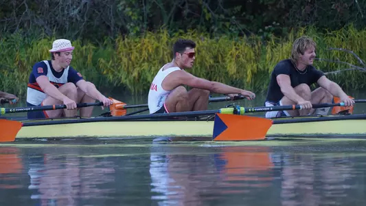 Men's rowing varsity eight at practice