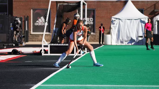 Henni Nation INserts Corner vs Virginia