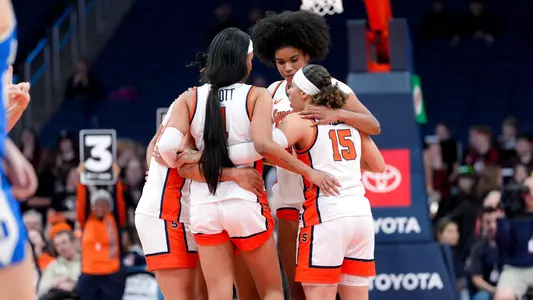 WBB vs. Duke huddle 2025