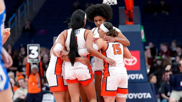 WBB vs. Duke huddle 2025