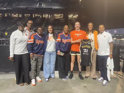 WNBA Syracuse Day - Emily Engstler group photo
