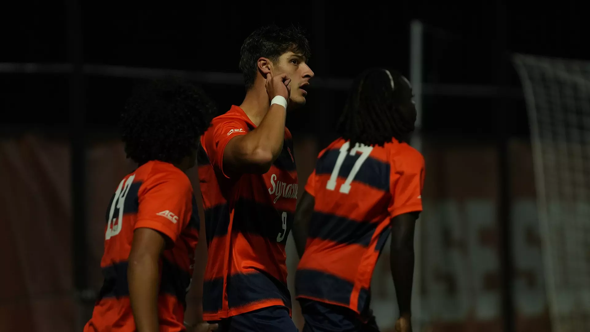 Late goal lifts Syracuse men’s soccer to draw with No. 10 Pittsburgh Late goal lifts Syracuse men’s soccer to draw with No. 10 Pittsburgh