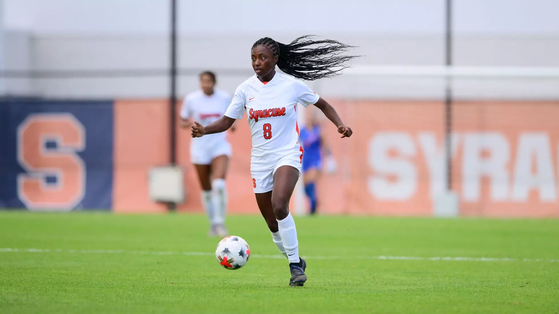 Syracuse women’s soccer suffers lopsided loss to Louisville Syracuse women’s soccer suffers lopsided loss to Louisville