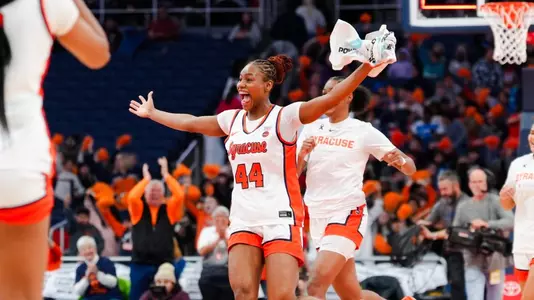 Uche Izoje celebrating on the court