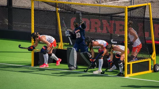Syracuse Field Hockey DPC Unit in Goal