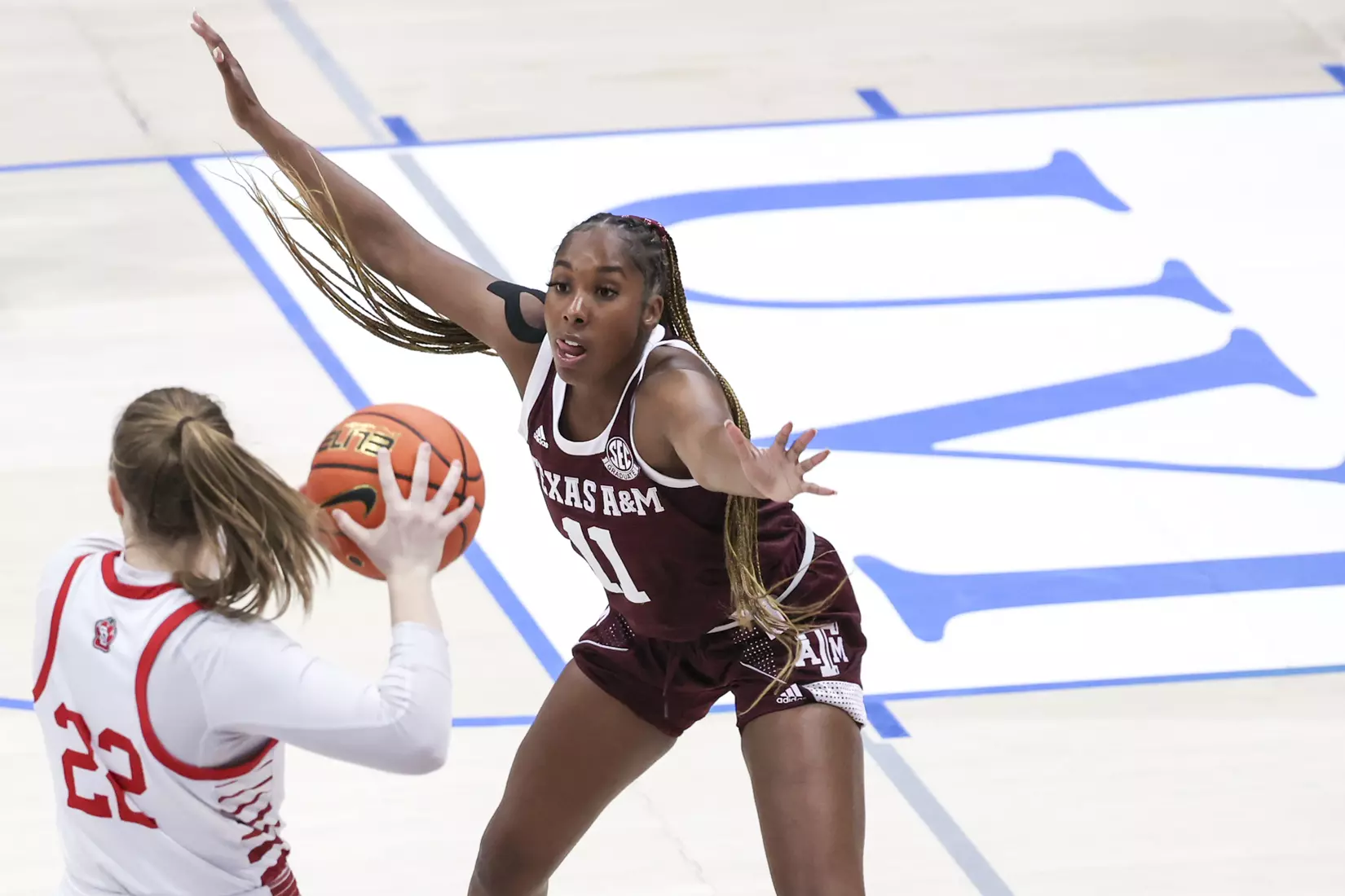 St. Thomas, U.S.V.I - November 26, 2021 - during the game between the South Dakota Coyotes and the Texas A&M Aggies in St. Thomas, U.S.V.I. Photo By Kate Luffman