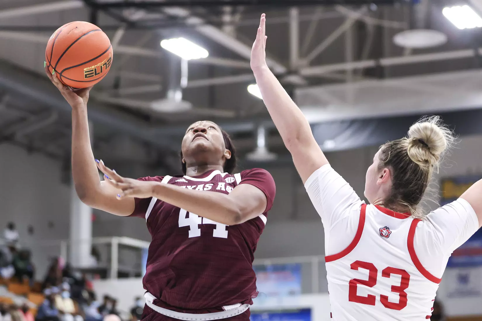 St. Thomas, U.S.V.I - November 26, 2021 - during the game between the South Dakota Coyotes and the Texas A&M Aggies in St. Thomas, U.S.V.I. Photo By Kate Luffman