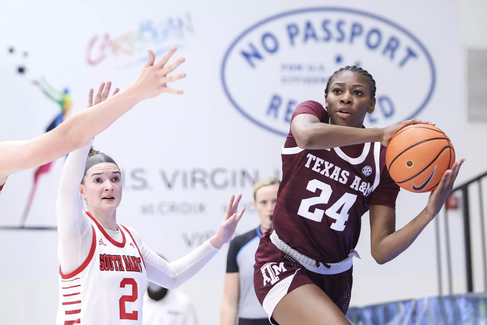 St. Thomas, U.S.V.I - November 26, 2021 - during the game between the South Dakota Coyotes and the Texas A&M Aggies in St. Thomas, U.S.V.I. Photo By Kate Luffman