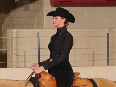 Western Sweep Leads Aggies to Win at NMSU