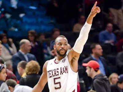 Aggies Edge St. Johns 58-57