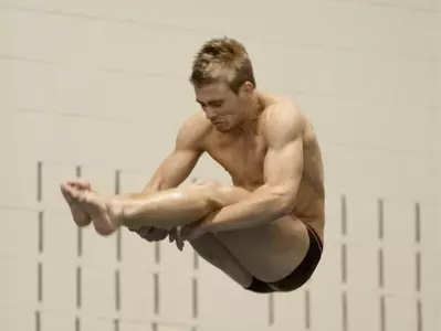 Nel advances to 3m dive final at World Champs