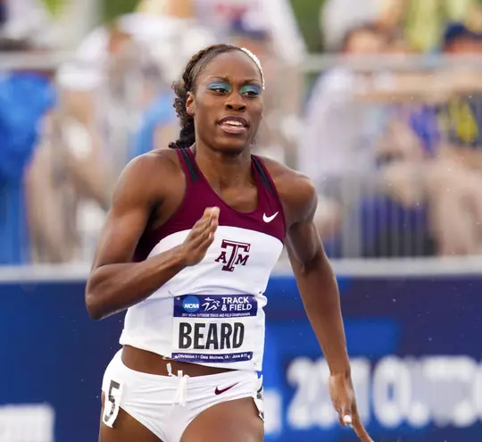 Jessica Beard finalist for The Bowerman Award