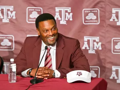 Sumlin Announces Majority of Staff