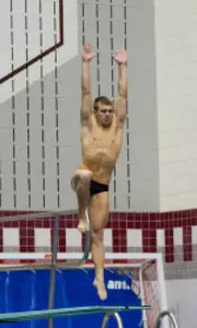 Aggie Men Upset Horns in 400 Free Relay, Take Second at Big 12s