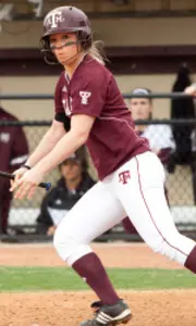 Aggie Softball Hosts Islanders Tuesday