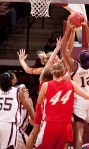 Starks and Gant Combine For 51 Points In Blowout Of No. 25 New Mexico