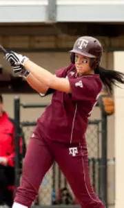 No. 19 Softball Drops 4-0 Decision to Ducks