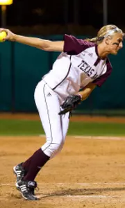 Dumezich Delivers 1-0 Walk-Off Win Against No. 16 Texas