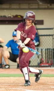 No. 21 Softball Earns Pair of Wins in Aggie Classic