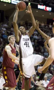 Aggies Win Fourth Straight, Topping Iowa State 87-69