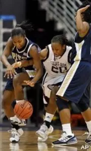 No. 10 Texas A&M Tops Pitt In State Farm Tip-Off Classic, 56-50