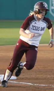 No. 19 Softball Shuts Out Nebraska in Big 12 Quarterfinals